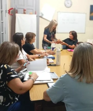 proyecto3-hero-image-1-aula-idioma-ingles